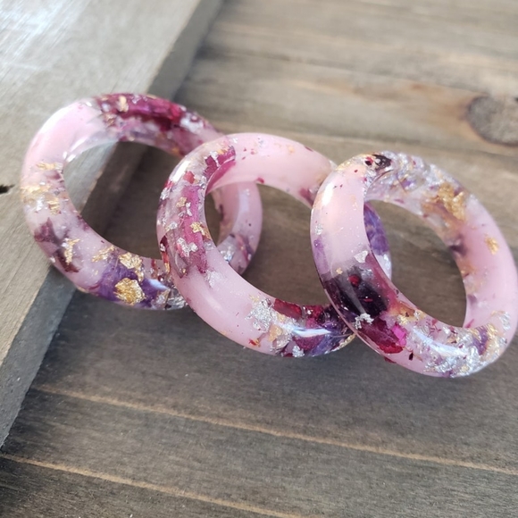 Enchanted Garden Resin Ring Real Flower Ring - Picture 3 of 10